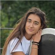 Estudiante de ingeniería dispuesta transmitir enseñanzas desde la primaria, ESO y Bachillerato. Tanto ciencias como letras. Con experiencia impartiendo clases de repaso